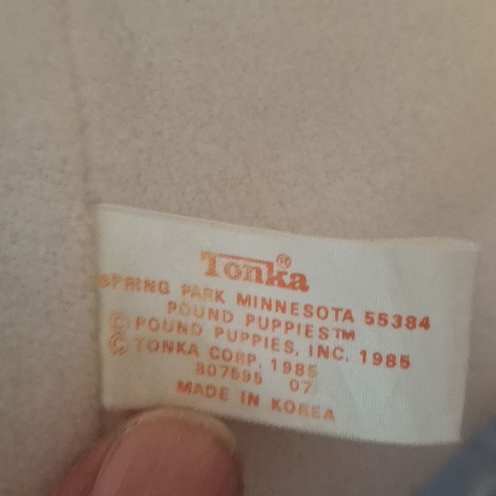 Tonka 1985 Pound Puppy Plush Dog Toy - White and Black - Picture 5 of 9